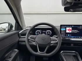 Volkswagen T-Roc thumbnail 18