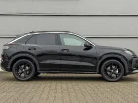 Volkswagen T-Roc thumbnail 4