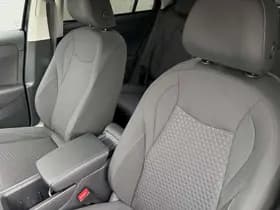 Volkswagen T-Roc thumbnail 5