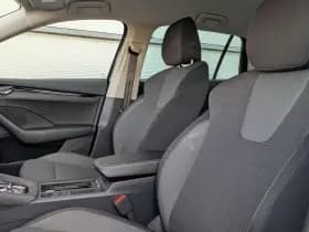 Škoda Octavia thumbnail 4