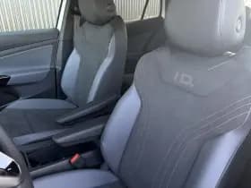 Volkswagen ID.4 thumbnail 4
