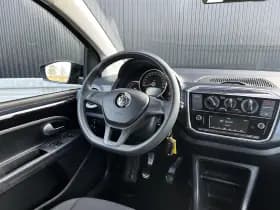 Volkswagen Up! thumbnail 26