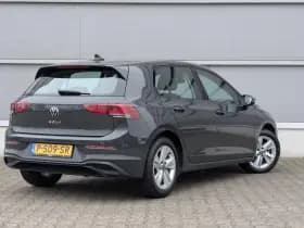 Volkswagen Golf thumbnail 2