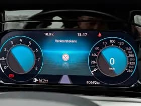 Volkswagen Golf thumbnail 21