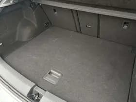 Volkswagen T-Roc thumbnail 16