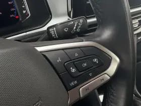 Volkswagen T-Roc thumbnail 23