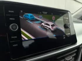Volkswagen T-Roc thumbnail 32