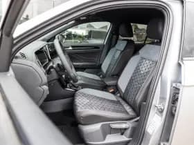 Volkswagen T-Roc thumbnail 4