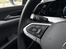 Volkswagen Golf thumbnail 20