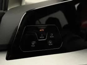 Volkswagen Golf thumbnail 28