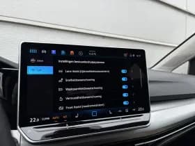 Volkswagen Golf thumbnail 33