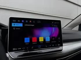 Volkswagen Golf thumbnail 35