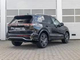 Volkswagen Tiguan thumbnail 2