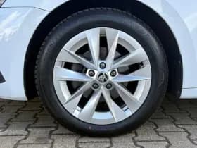 Škoda Octavia thumbnail 11