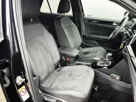 Volkswagen T-Roc thumbnail 16