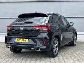 Volkswagen T-Roc thumbnail 3