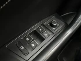 Volkswagen T-Roc thumbnail 40