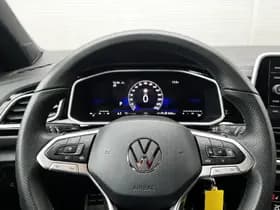 Volkswagen T-Roc thumbnail 42