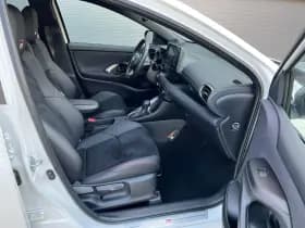 Toyota Yaris thumbnail 15