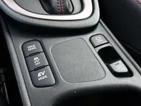Toyota Yaris thumbnail 31
