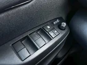 Toyota Yaris thumbnail 33