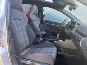 Volkswagen Golf thumbnail 16