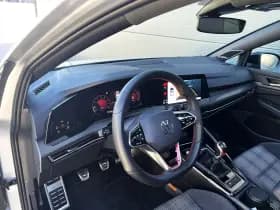 Volkswagen Golf thumbnail 37