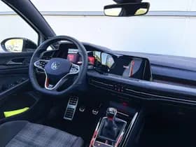 Volkswagen Golf thumbnail 38