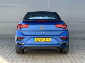 Volkswagen T-Roc thumbnail 11