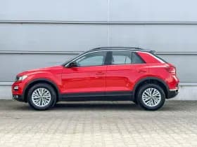 Volkswagen T-Roc thumbnail 12