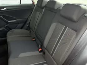 Volkswagen T-Roc thumbnail 18