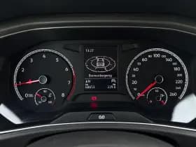 Volkswagen T-Roc thumbnail 23