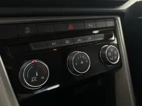 Volkswagen T-Roc thumbnail 29