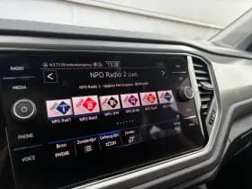 Volkswagen T-Roc thumbnail 30