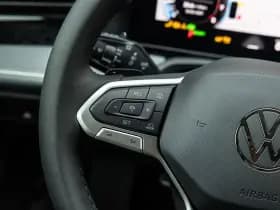 Volkswagen Passat thumbnail 27