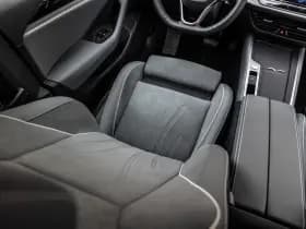 Volkswagen Passat thumbnail 32