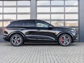 Audi Q6 e-tron thumbnail 3