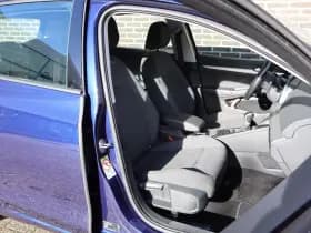 Volkswagen Golf thumbnail 16