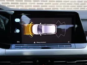 Volkswagen Golf thumbnail 27