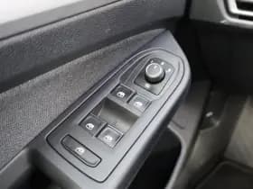 Volkswagen Golf thumbnail 35