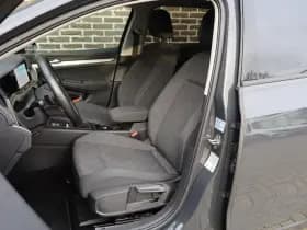 Volkswagen Golf thumbnail 4