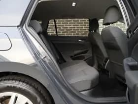 Volkswagen Golf thumbnail 35