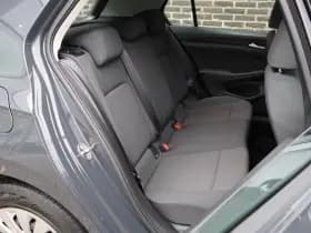 Volkswagen Golf thumbnail 14