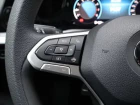Volkswagen Golf thumbnail 20