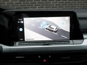 Volkswagen Golf thumbnail 25