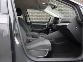 Volkswagen Golf thumbnail 26