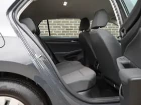 Volkswagen Golf thumbnail 27