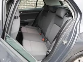 Volkswagen Golf thumbnail 29