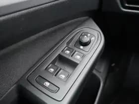 Volkswagen Golf thumbnail 30