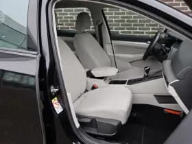 Volkswagen Golf thumbnail 15
